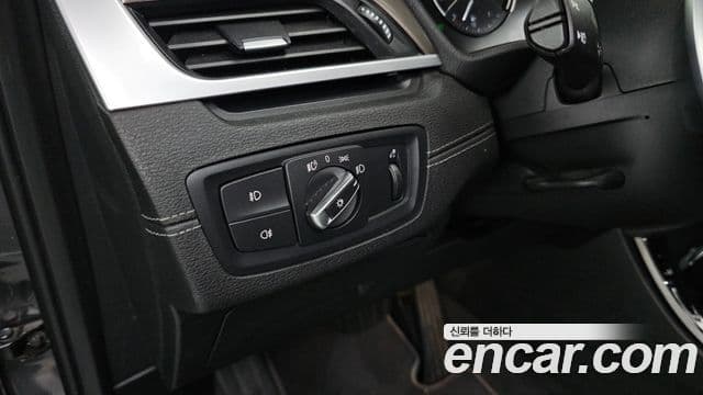 BMW X1 2021 — ფოტო 16/20