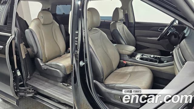 Kia Carnival 2024 — Şəkil 11/20