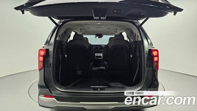 Kia Carnival 2024 — Şəkil 16/20