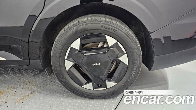 Kia Carnival 2024 — Photo 3/32