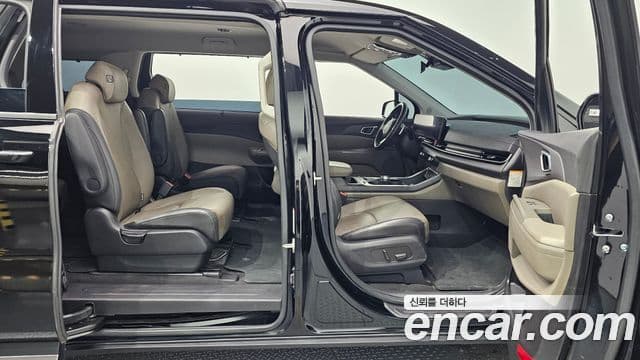 Kia Carnival 2024 — Photo 18/32