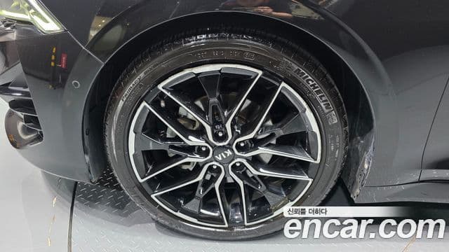 Kia K5 2020 — ფოტო 5/20