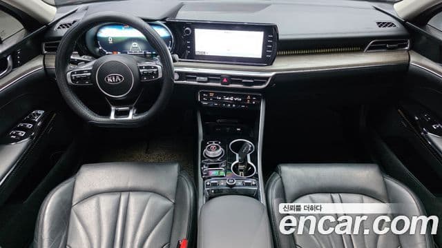 Kia K5 2020 — ფოტო 7/20