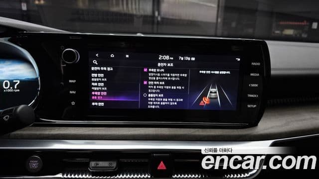 Kia K5 2020 — ფოტო 16/20