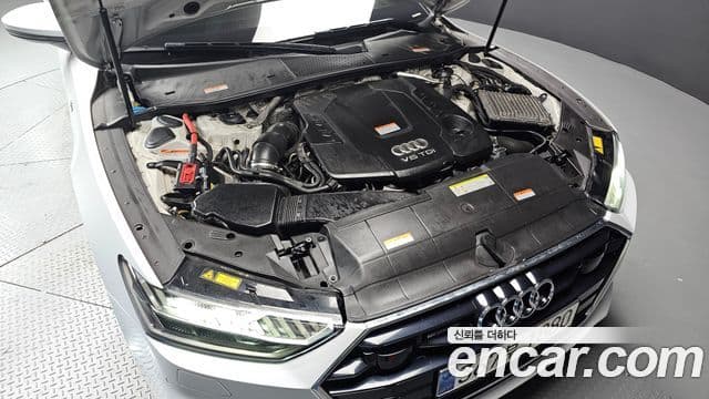Audi A7 2020 — ფოტო 6/20