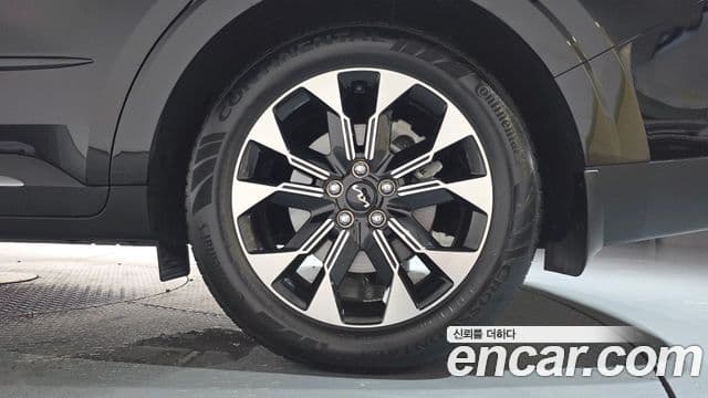 Kia Carnival 2020 — Şəkil 26/36