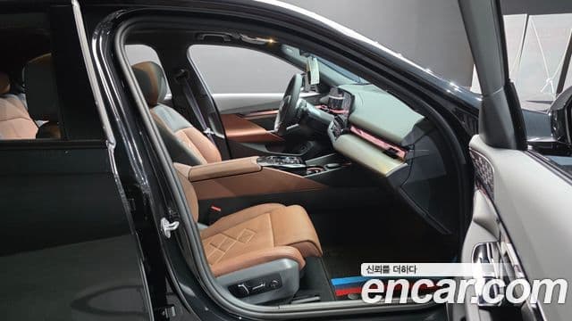 BMW 5 Series 2025 — Şəkil 11/20