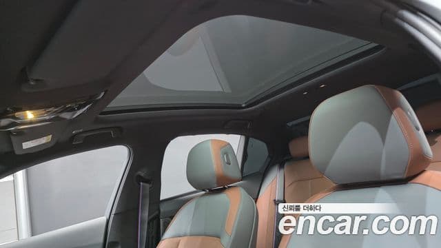 BMW 5 Series 2025 — Photo 8/31