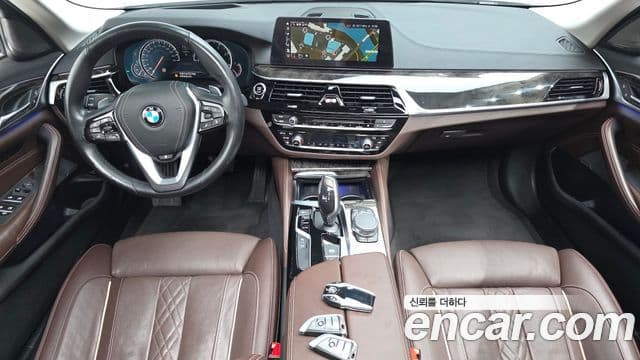 BMW 5 Series 2018 — Şəkil 7/20