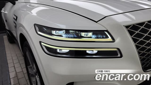 Genesis GV80 2022 — Şəkil 28/34