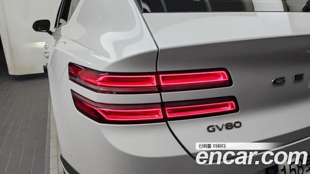 Genesis GV80 2022 — Şəkil 22/34