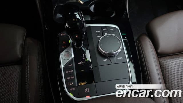 BMW X4 2022 — Şəkil 9/20