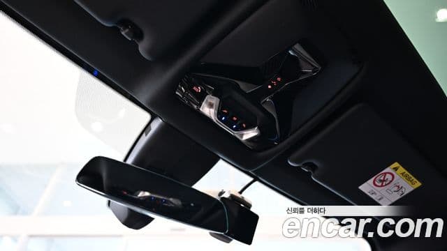 BMW 1 Series 2023 — ფოტო 19/20