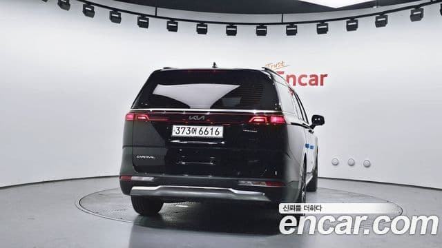 Kia Carnival 2023 — Şəkil 4/20