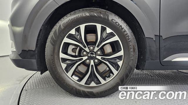 Kia Carnival 2023 — Şəkil 5/20