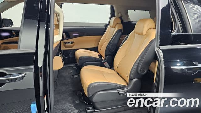 Kia Carnival 2023 — Şəkil 11/20