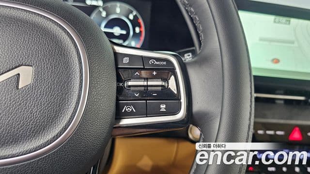 Kia Carnival 2023 — Şəkil 15/20