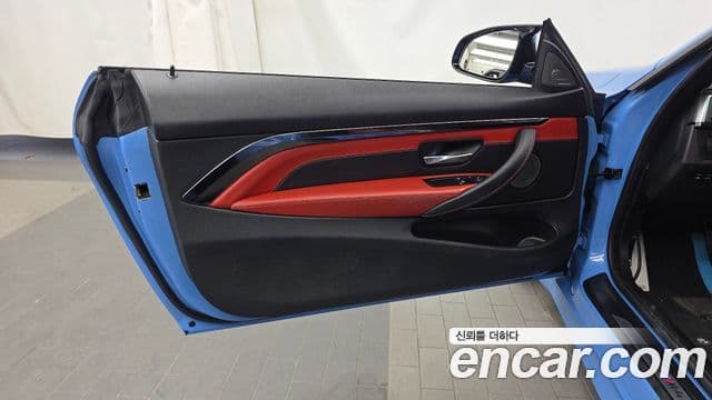 BMW M4 2019 — Photo 20/31