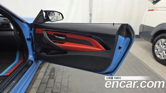 BMW M4 2019 — Photo 18/31
