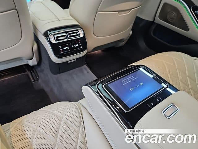 Mercedes-Benz S-Class 2021 — Photo 11/18