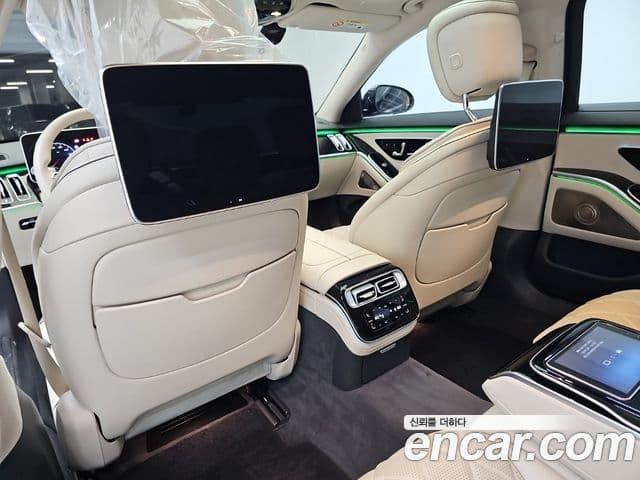 Mercedes-Benz S-Class 2021 — Photo 6/18