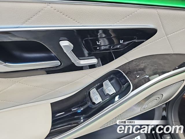 Mercedes-Benz S-Class 2021 — Photo 3/18