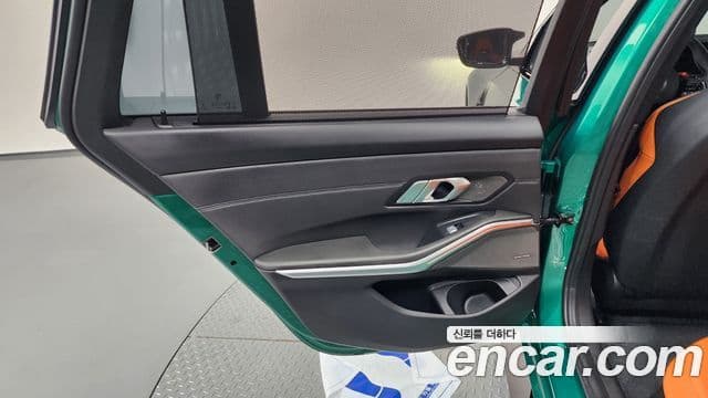 BMW M3 2025 — Photo 10/34