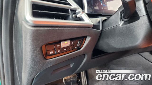 BMW M3 2025 — Photo 26/34