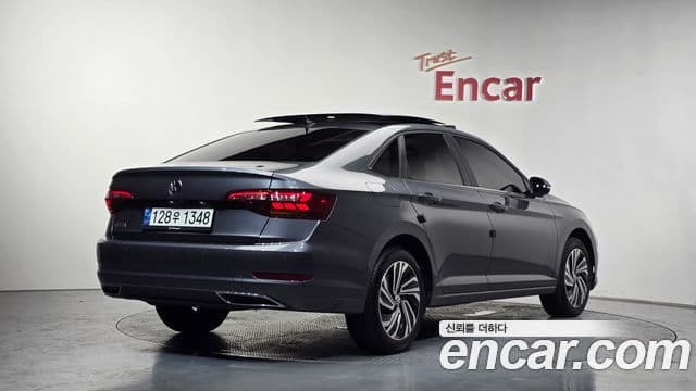 Volkswagen Jetta 2021 — Şəkil 1/20