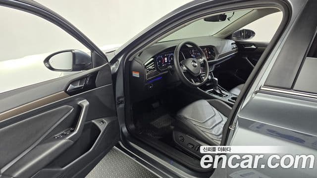 Volkswagen Jetta 2021 — Şəkil 9/20