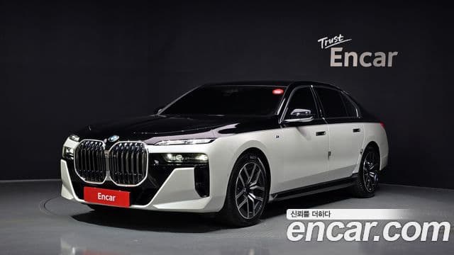BMW 7 Series 2024 — ფოტო 1/20