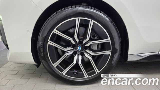 BMW 7 Series 2024 — фото 5 из 20
