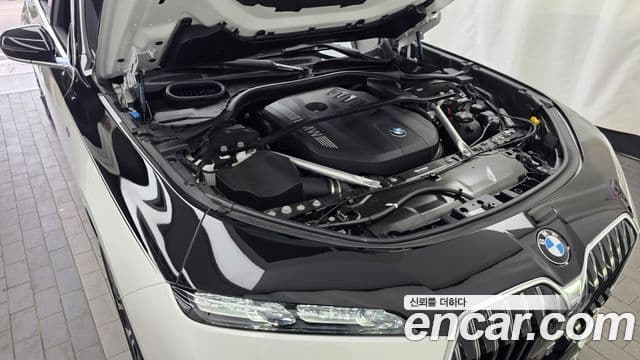 BMW 7 Series 2024 — ფოტო 6/20