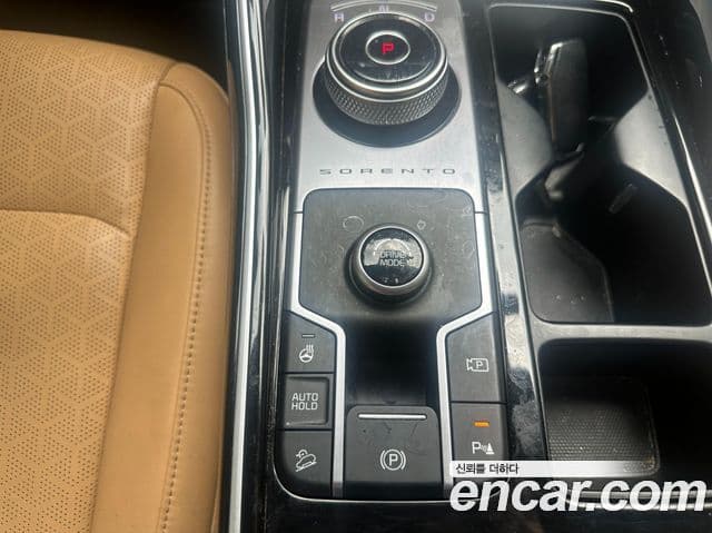 Kia Sorento 2022 — Şəkil 9/10