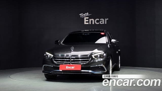 Mercedes-Benz E-Class 2023 — Фото 3/20