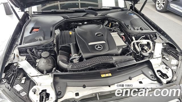 Mercedes-Benz E-Class 2023 — Фото 6/20