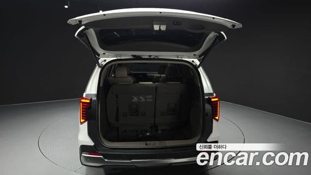 Kia Carnival 2026 — Şəkil 20/36
