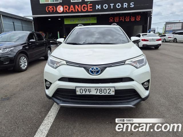 Toyota RAV4 2018 — Şəkil 1/20