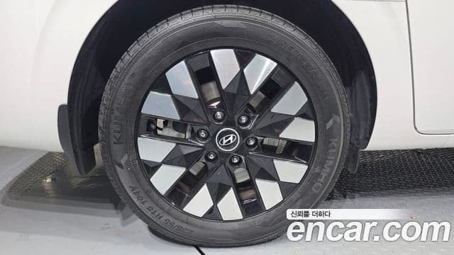 Hyundai Staria 2024 — Şəkil 5/20