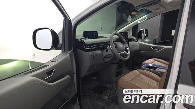 Hyundai Staria 2024 — Şəkil 10/20