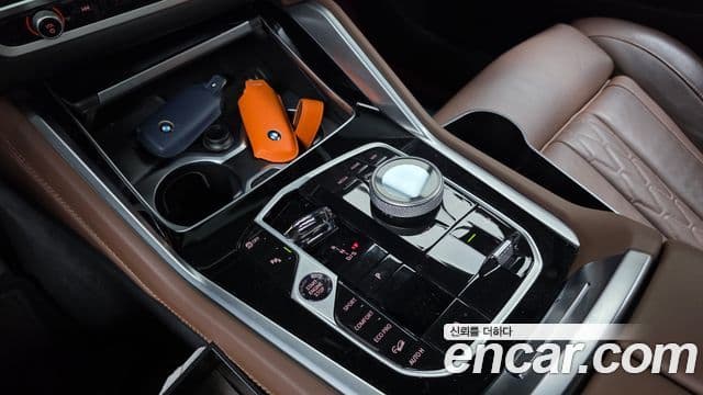 BMW X6 2025 — Photo 18/32