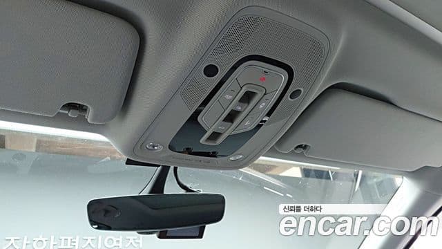 Audi Q7 2019 — Şəkil 14/20