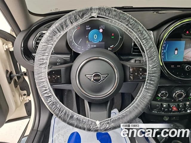 Mini Cooper Clubman 2022 — Şəkil 7/20