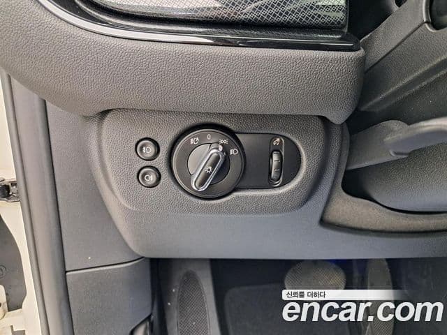 Mini Cooper Clubman 2022 — Şəkil 12/20
