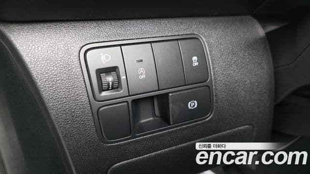 Hyundai Staria 2025 — Şəkil 19/20