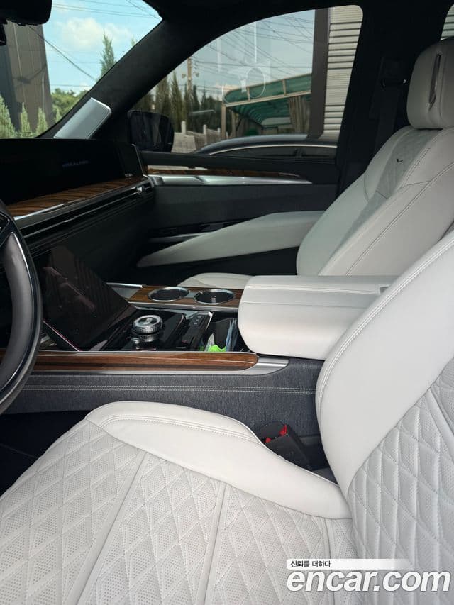 Cadillac Escalade 2025 — Şəkil 2/6