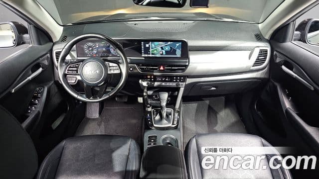 Kia Seltos 2023 — ფოტო 10/20