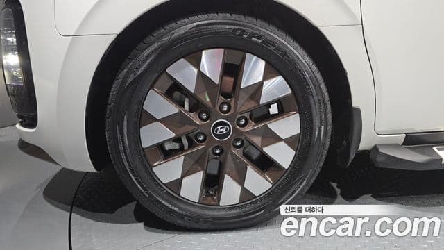 Hyundai Staria 2022 — Şəkil 5/20