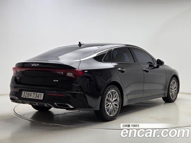 Kia K5 2023 — Şəkil 1/20