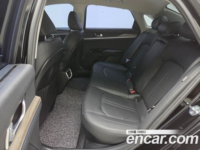 Kia K5 2023 — Şəkil 9/20